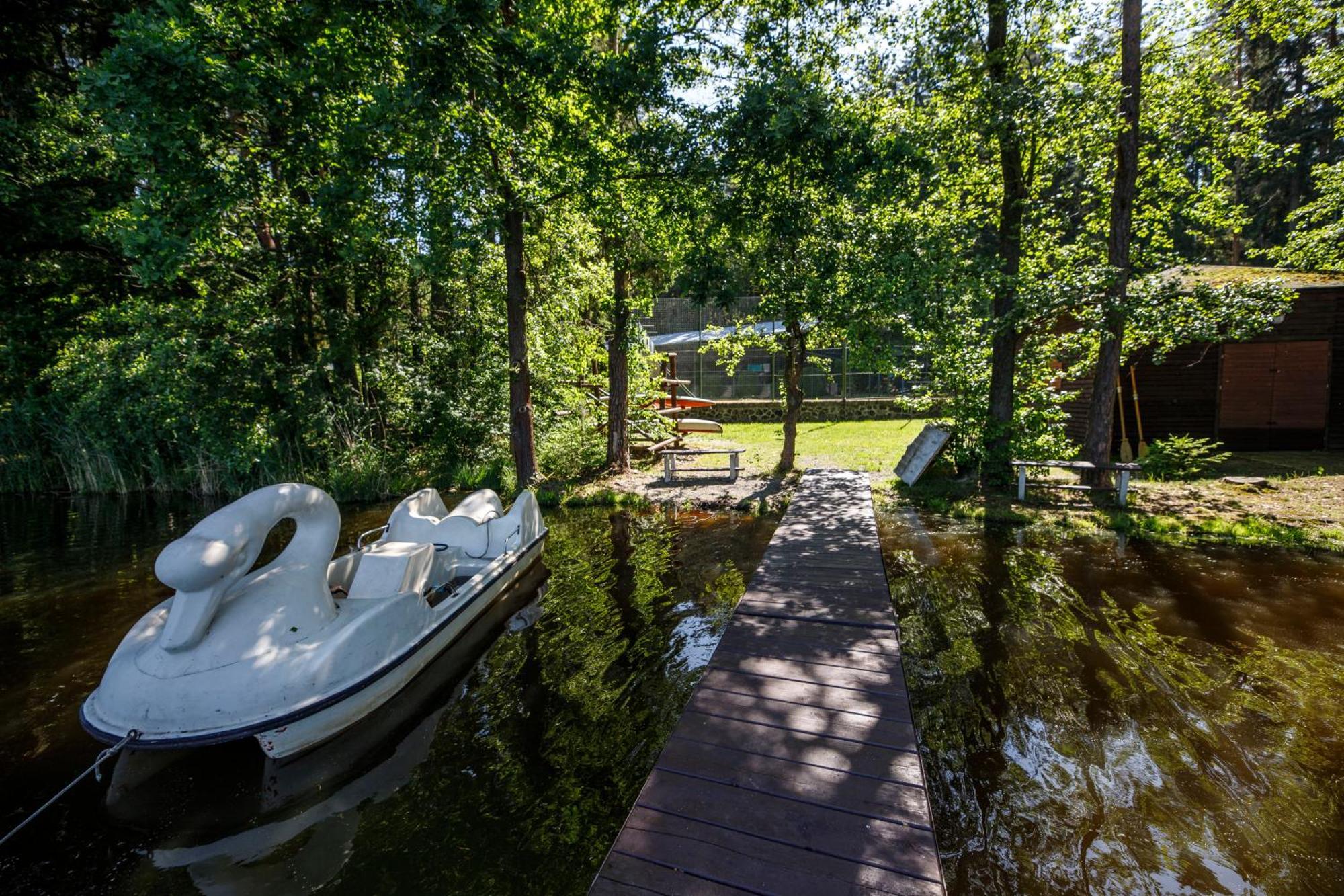 Komari Louka Nova Olesna Exteriör bild